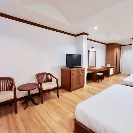Chaleelay Hotel Cha-Am Exterior photo